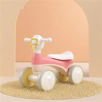 Posuvné otočné vyvažovací čtyřkolové auto